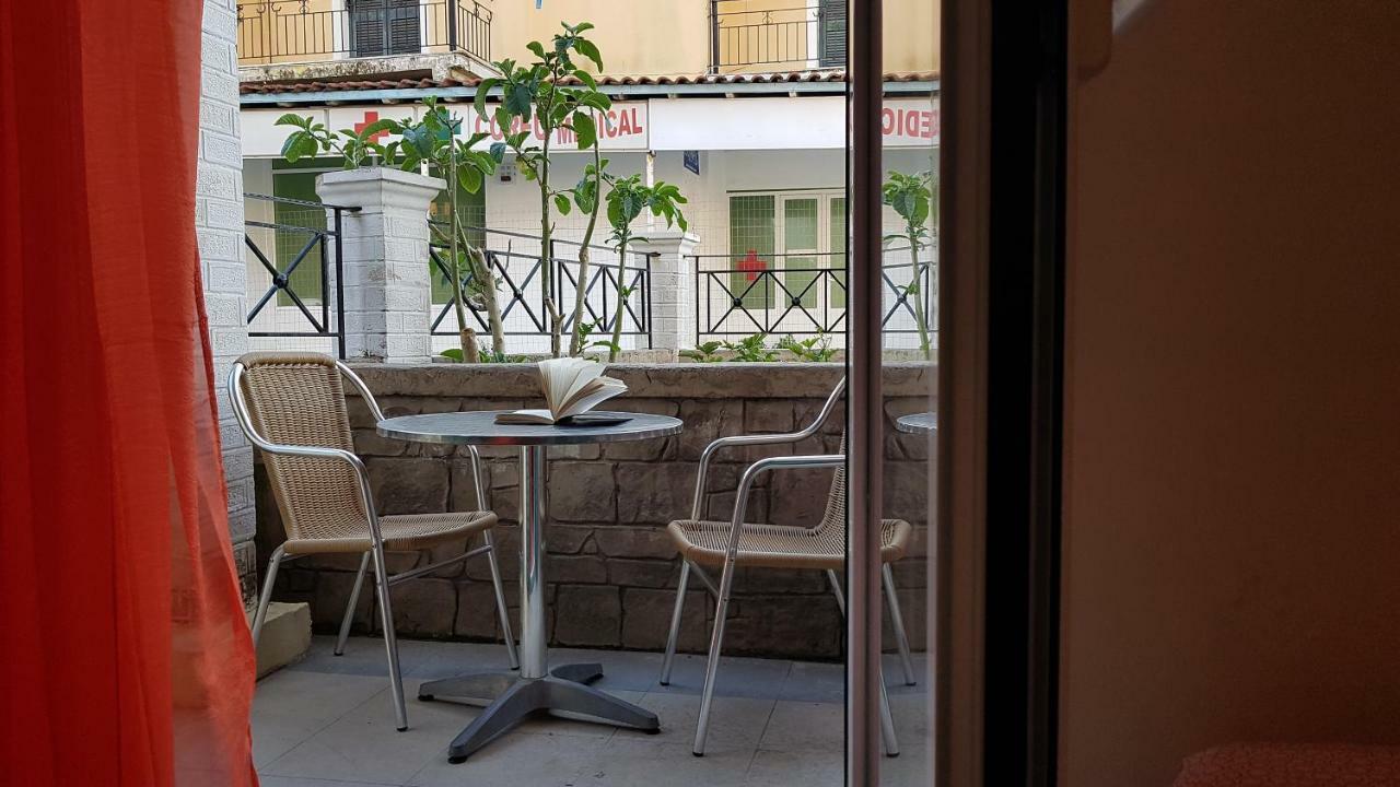 Elisavet Apts Kavos Exterior photo